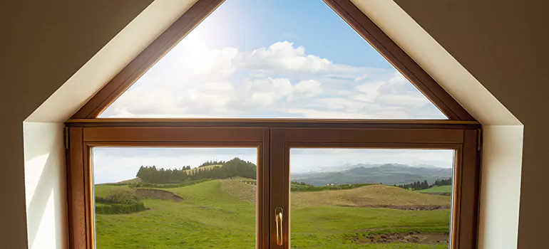Trapezoid Window Maintenance in Pacifica, CA